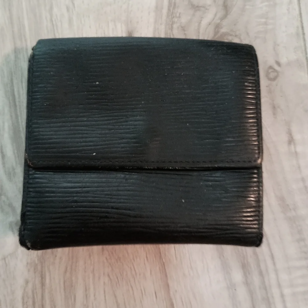 LOUIS VUITTON Epi Leather BLACK Buttoned Trifold Wallet